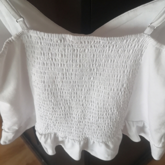 White guess top - Picture 4 of 5